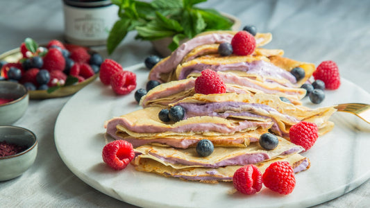 Süße Crêpes mit Fruchtquark
