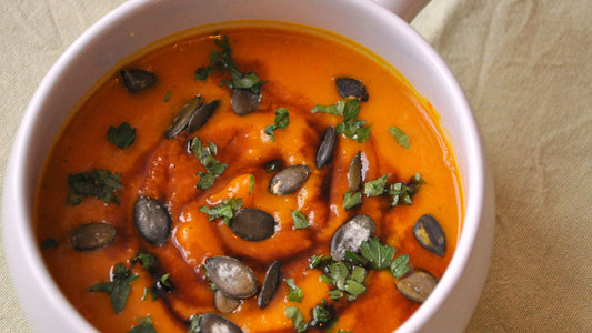 Kürbissuppe mit Kürbiskernen 