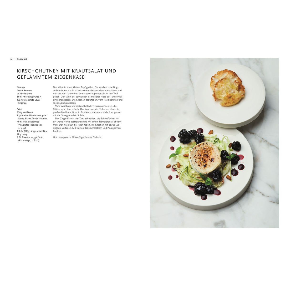 Aromen - Das Kochbuch mit Abbildungen von Salat, Kirschen, Ziegenkäse und geröstetem Brot.