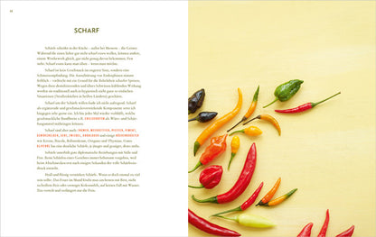 Bunte Chilischoten auf gelbem Hintergrund, Geschenkset Immer schon vegan und Text zur Schärfe.
