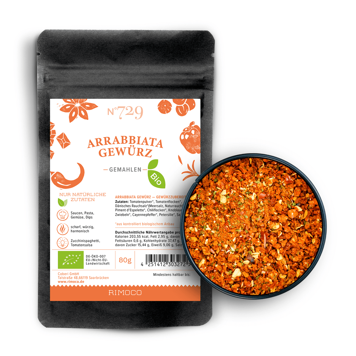 Eine Packung und eine Schale Bio Arrabbiata Gewürz, orange-rot und gemahlen.