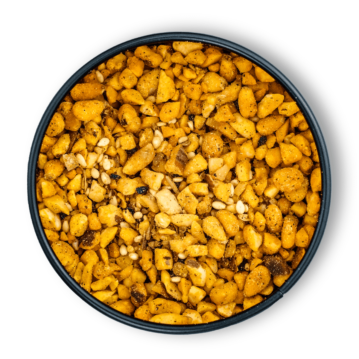Runde Schale mit Bio Dukkah Gewürz Snackmischung auf weißem Hintergrund.