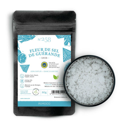 Schwarzer Beutel mit Fleur de Sel de Guérande aus Frankreich.