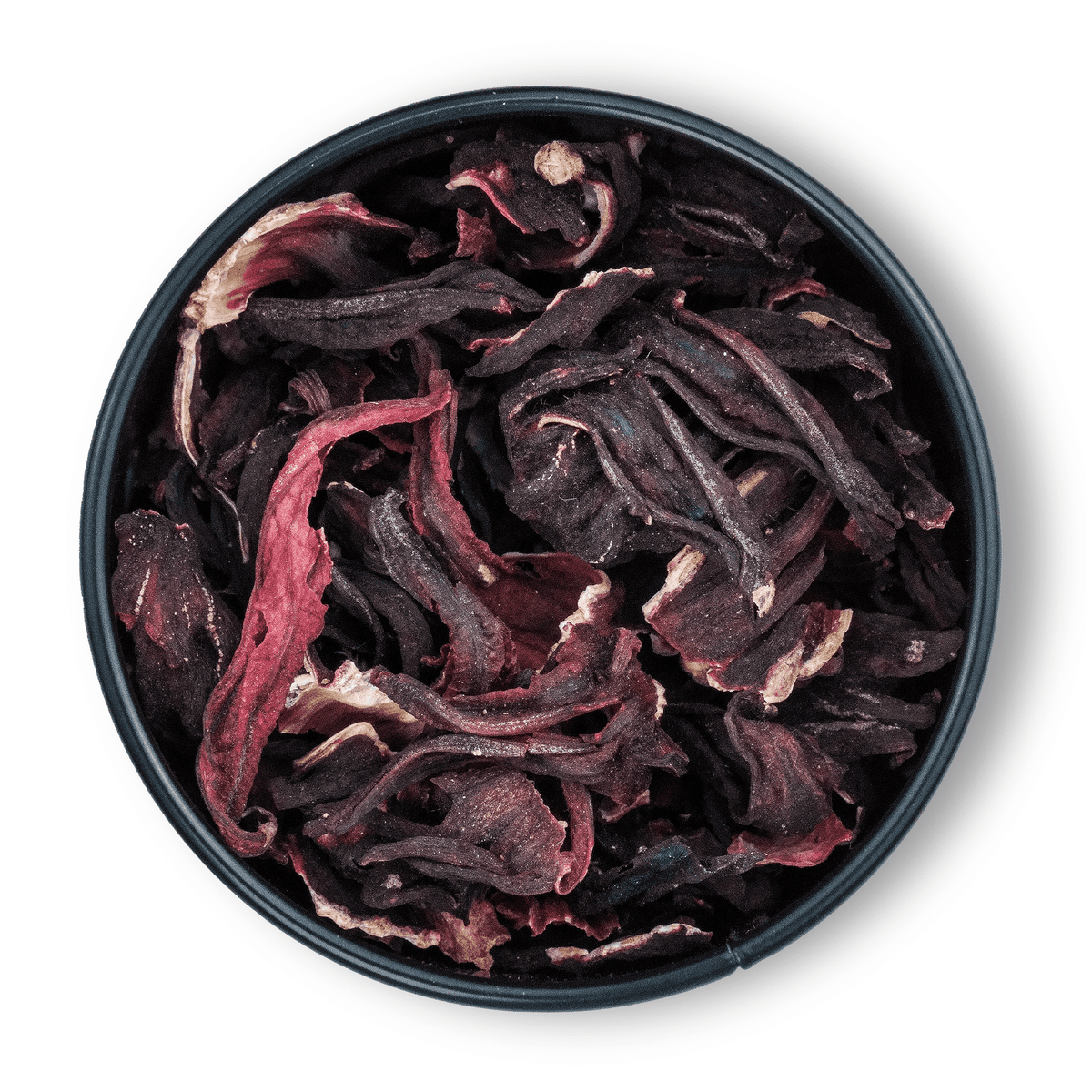 Schale mit ganzen Bio Hibiskusblüten von oben auf weißem Hintergrund.
