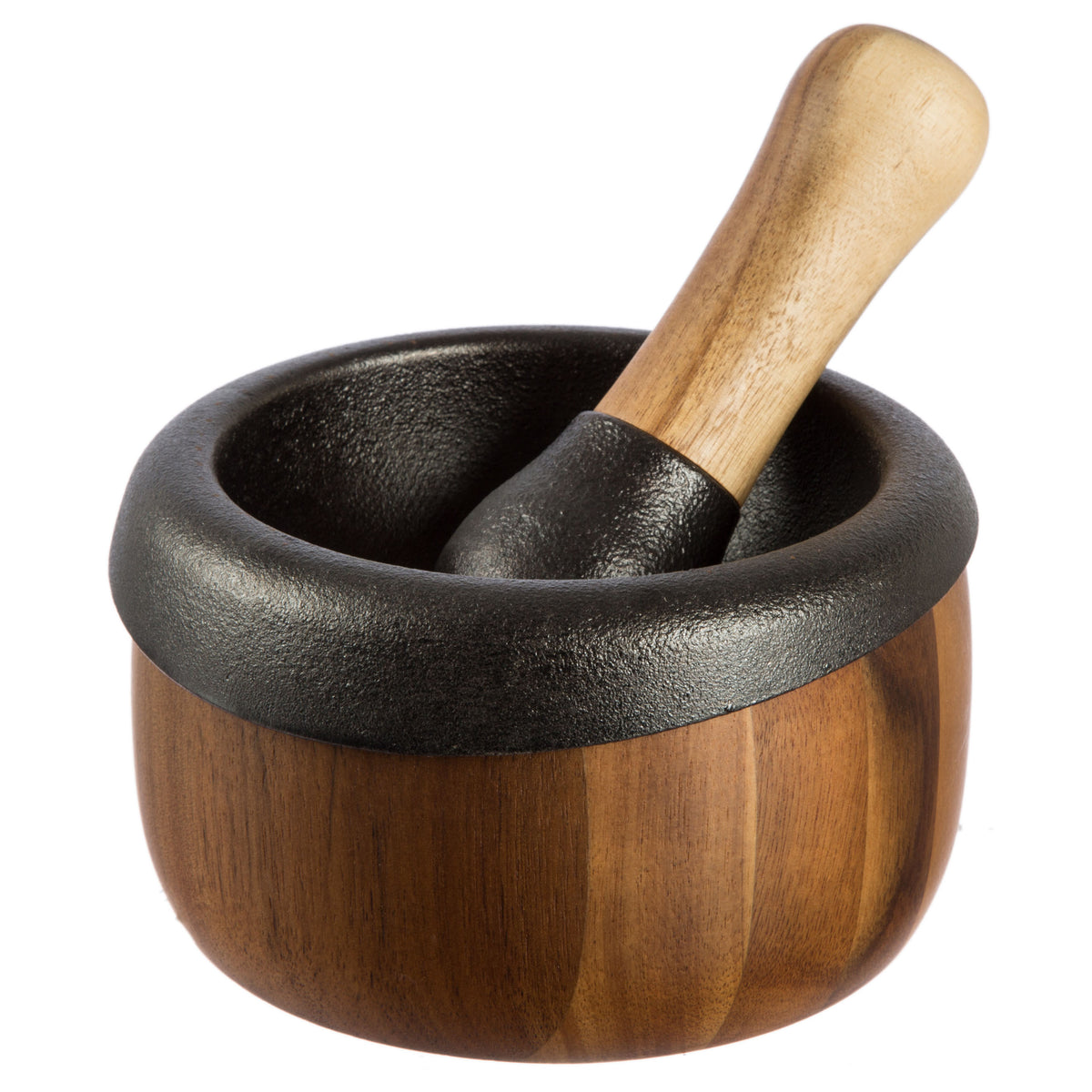 Holzmörser mit schwarzem Stößel, der im Mörser liegt.