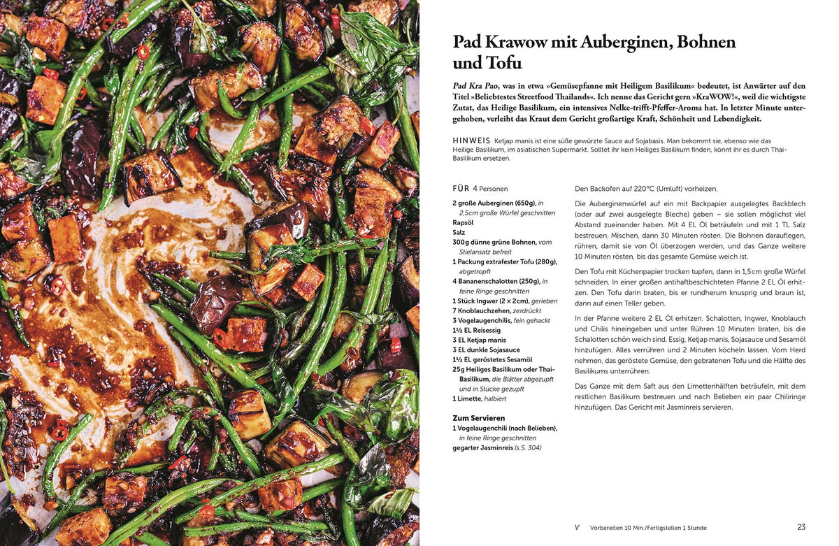 Buntes Tofu-Gemüse mit Bohnen und Aubergine auf einem Teller, angerichtet für Vegetarier.