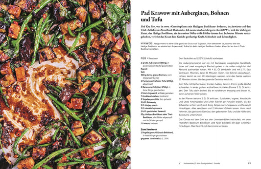 Buntes Tofu-Gemüse mit Bohnen und Aubergine auf einem Teller, angerichtet für Vegetarier.