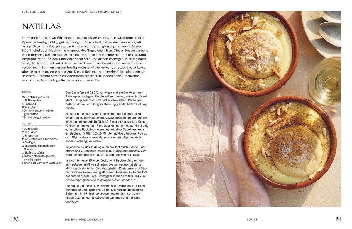Natillas mit gemahlenem Zimt und Mandeln, dazu eine Flasche spanischer Weißwein.