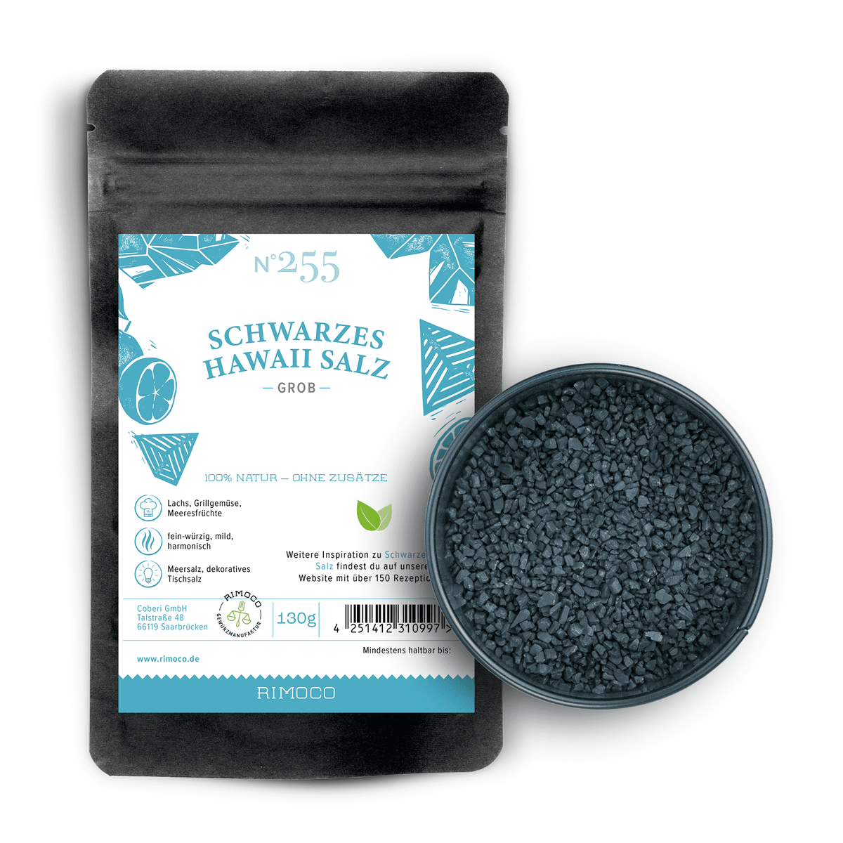 Schwarzes Hawaii Salz grob in einer Packung und in einer Schale, grobe Körner sichtbar.